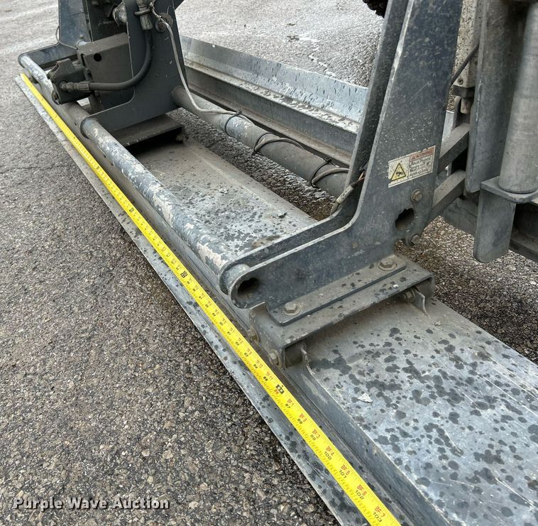 image for item NQ9966 Somero Copperhead XD 3.0  screed