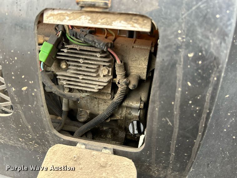 image for item NQ9966 Somero Copperhead XD 3.0  screed