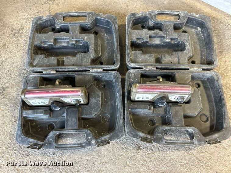 image for item NQ9966 Somero Copperhead XD 3.0  screed