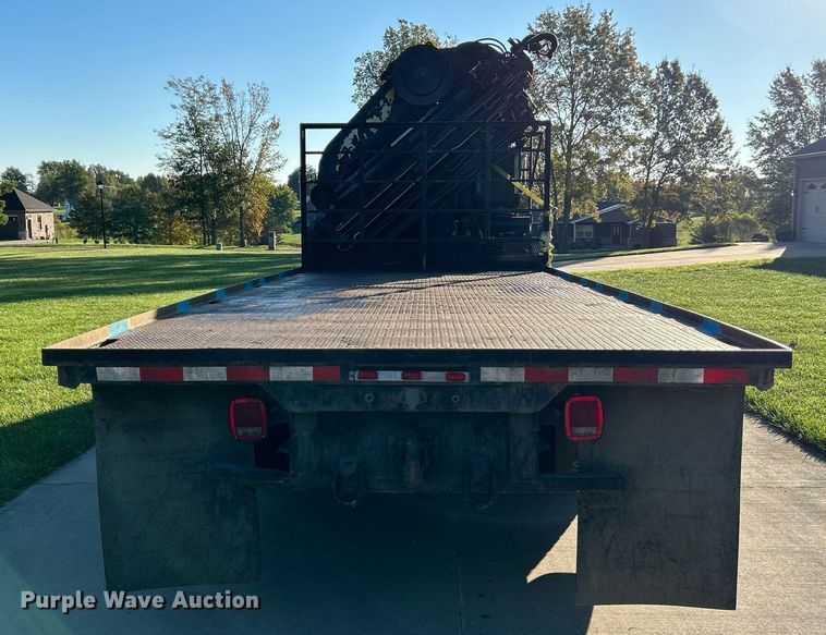 image for item NQ9967 1997 Ford LT9513  crane truck