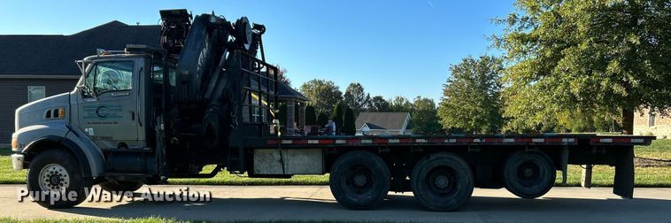 image for item NQ9967 1997 Ford LT9513  crane truck