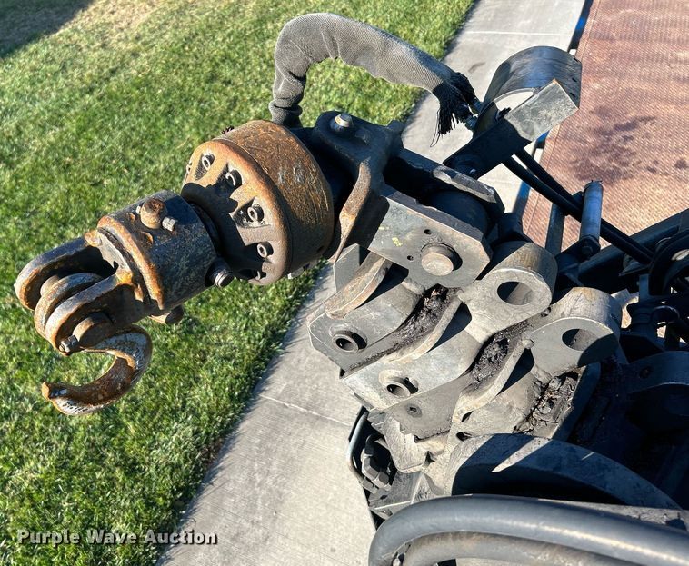 image for item NQ9967 1997 Ford LT9513  crane truck