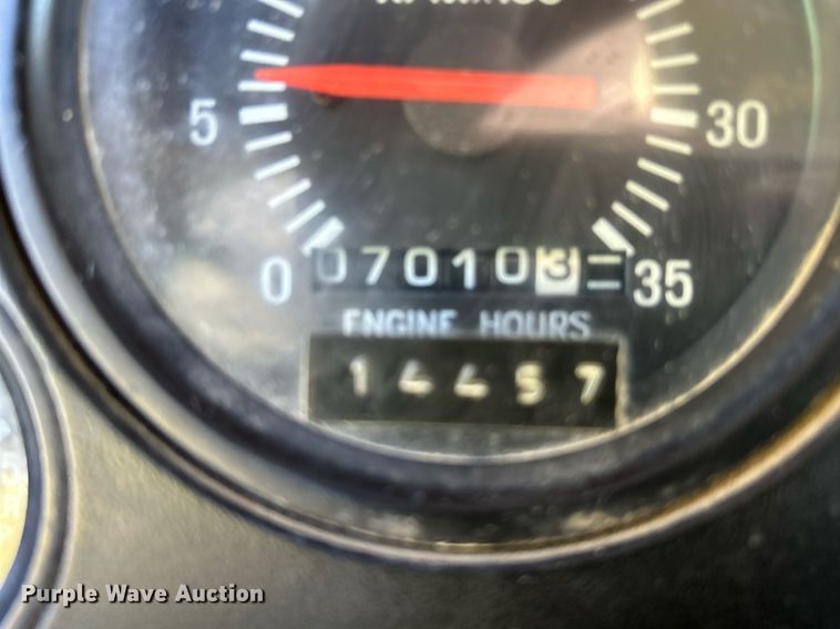 image for item NQ9967 1997 Ford LT9513  crane truck