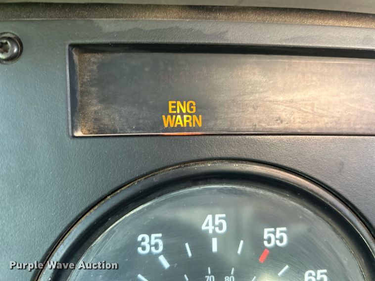 image for item NQ9967 1997 Ford LT9513  crane truck