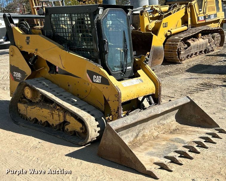 image for item NR9026 2013 Caterpillar 259B3  tracked skid steer loader