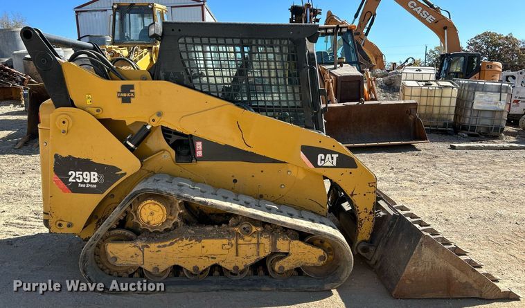 image for item NR9026 2013 Caterpillar 259B3  tracked skid steer loader