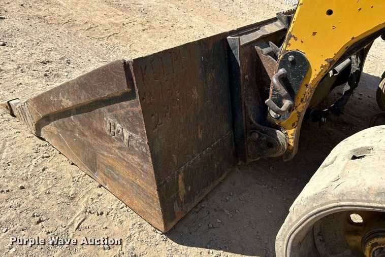 image for item NR9026 2013 Caterpillar 259B3  tracked skid steer loader