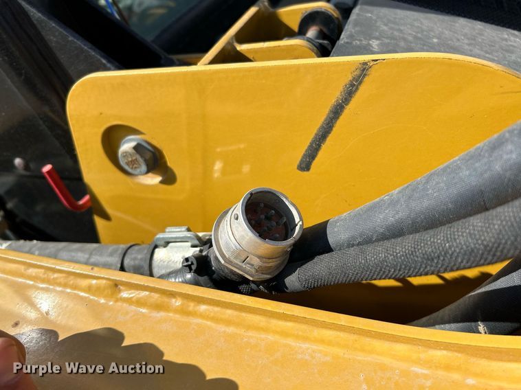 image for item NR9026 2013 Caterpillar 259B3  tracked skid steer loader