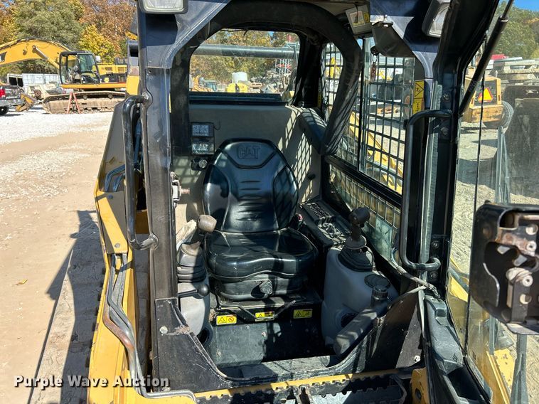 image for item NR9026 2013 Caterpillar 259B3  tracked skid steer loader