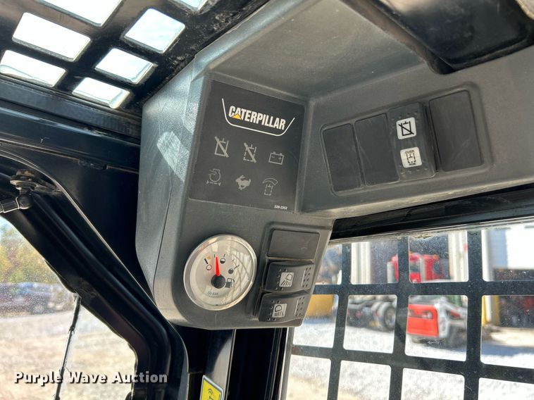 image for item NR9026 2013 Caterpillar 259B3  tracked skid steer loader