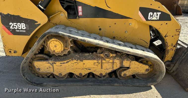 image for item NR9026 2013 Caterpillar 259B3  tracked skid steer loader