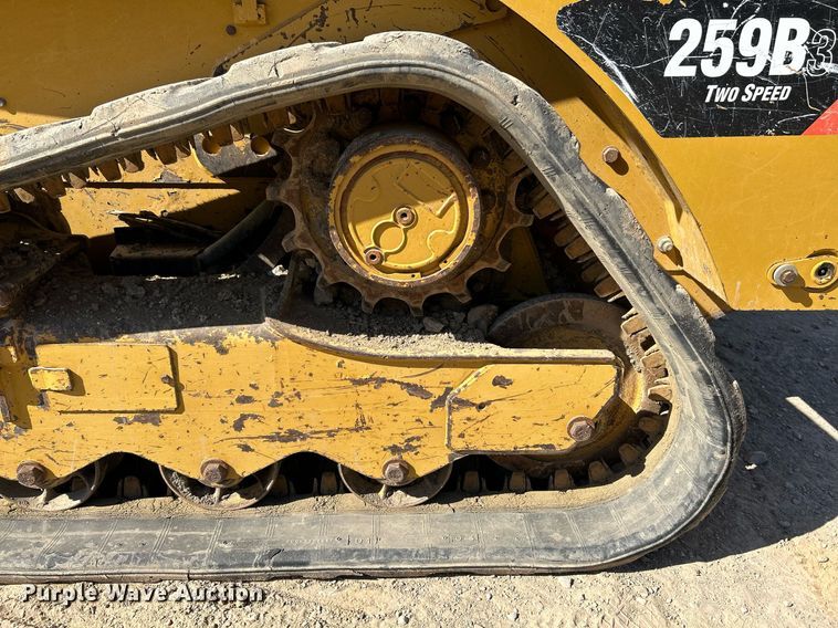 image for item NR9026 2013 Caterpillar 259B3  tracked skid steer loader