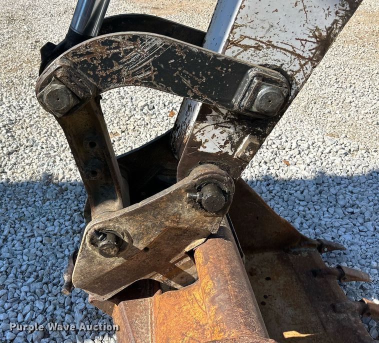 image for item NR9027 2005 Bobcat 442C  mini excavator