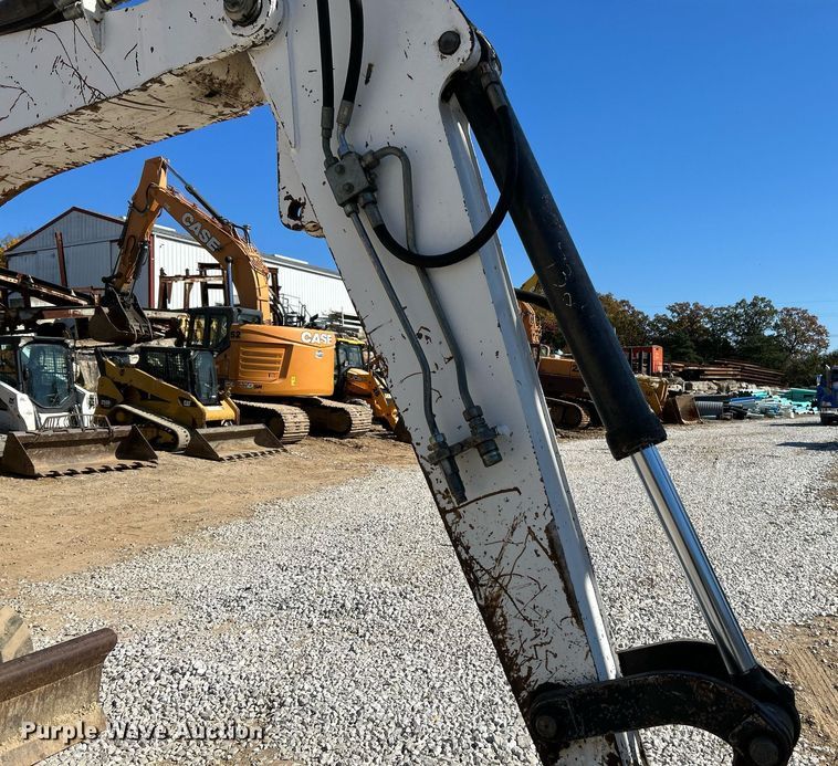 image for item NR9027 2005 Bobcat 442C  mini excavator