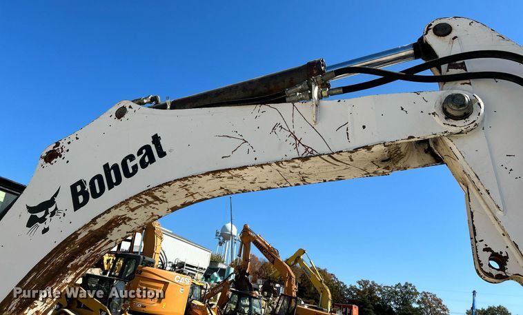 image for item NR9027 2005 Bobcat 442C  mini excavator