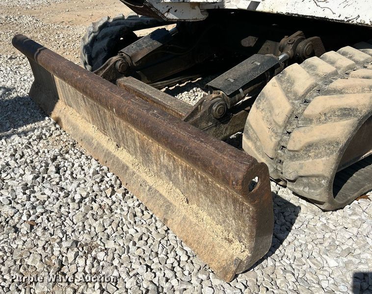 image for item NR9027 2005 Bobcat 442C  mini excavator