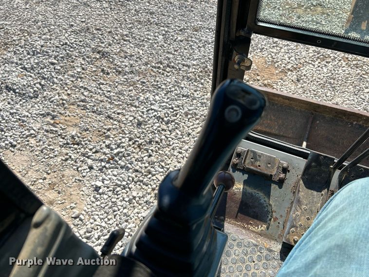 image for item NR9027 2005 Bobcat 442C  mini excavator