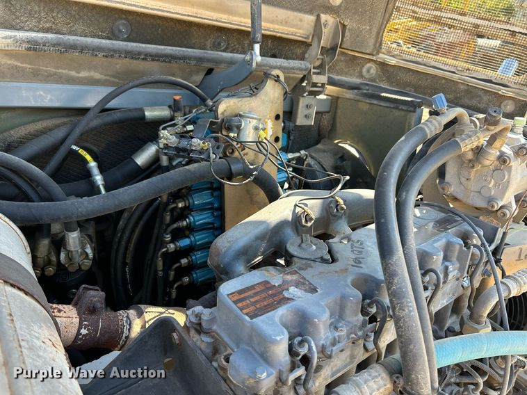 image for item NR9027 2005 Bobcat 442C  mini excavator