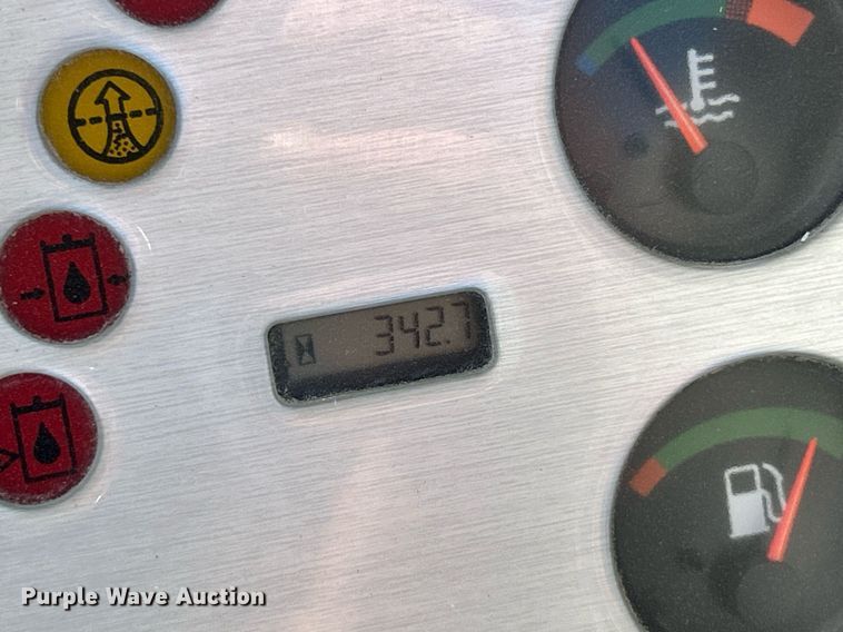 image for item NR9027 2005 Bobcat 442C  mini excavator