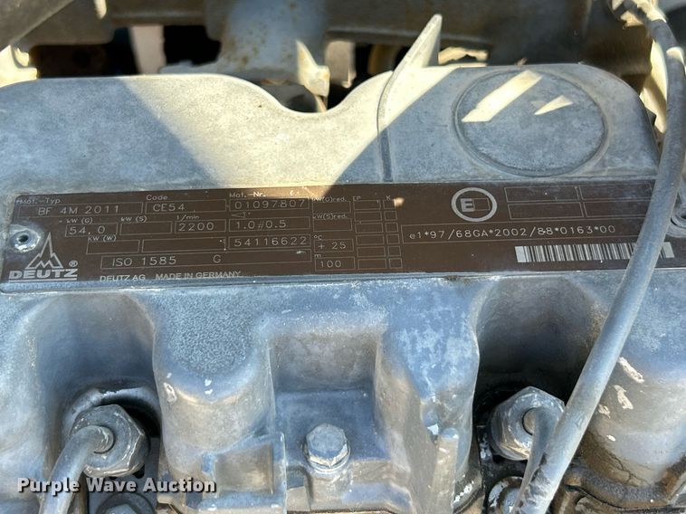 image for item NR9027 2005 Bobcat 442C  mini excavator