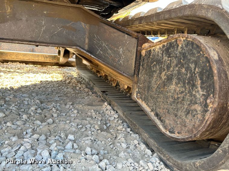 image for item NR9027 2005 Bobcat 442C  mini excavator