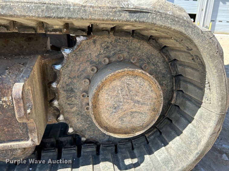 image for item NR9027 2005 Bobcat 442C  mini excavator