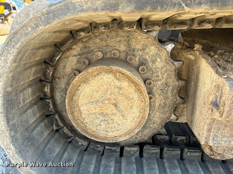 image for item NR9027 2005 Bobcat 442C  mini excavator