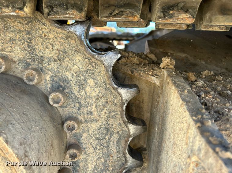 image for item NR9027 2005 Bobcat 442C  mini excavator