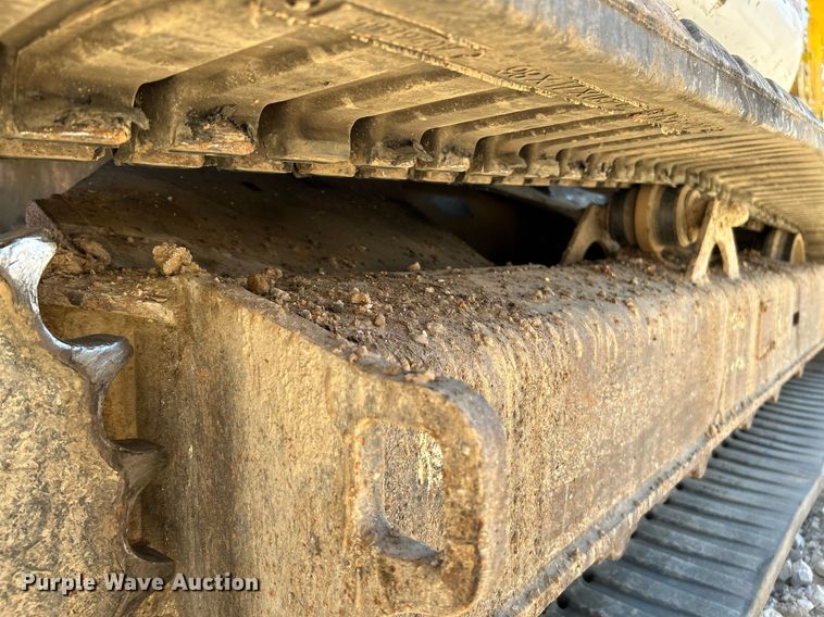 image for item NR9027 2005 Bobcat 442C  mini excavator