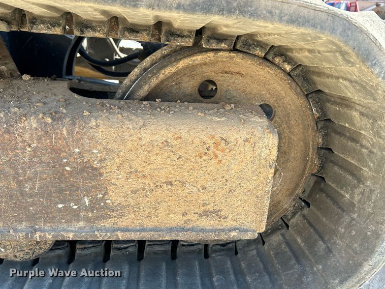 image for item NR9027 2005 Bobcat 442C  mini excavator