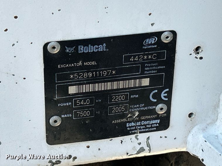 image for item NR9027 2005 Bobcat 442C  mini excavator