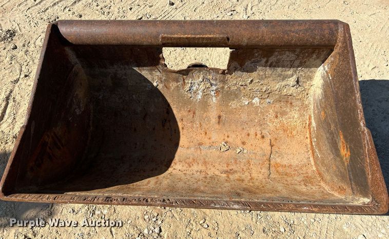 image for item NR9027 2005 Bobcat 442C  mini excavator