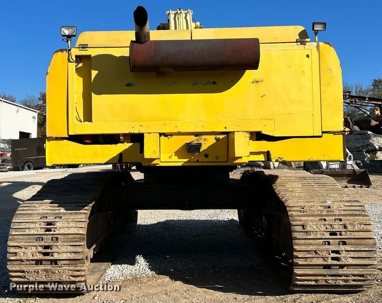 image for item NR9028 2000 New Holland EC600  excavator