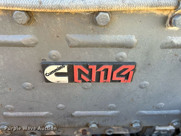 image for item NR9028 2000 New Holland EC600  excavator