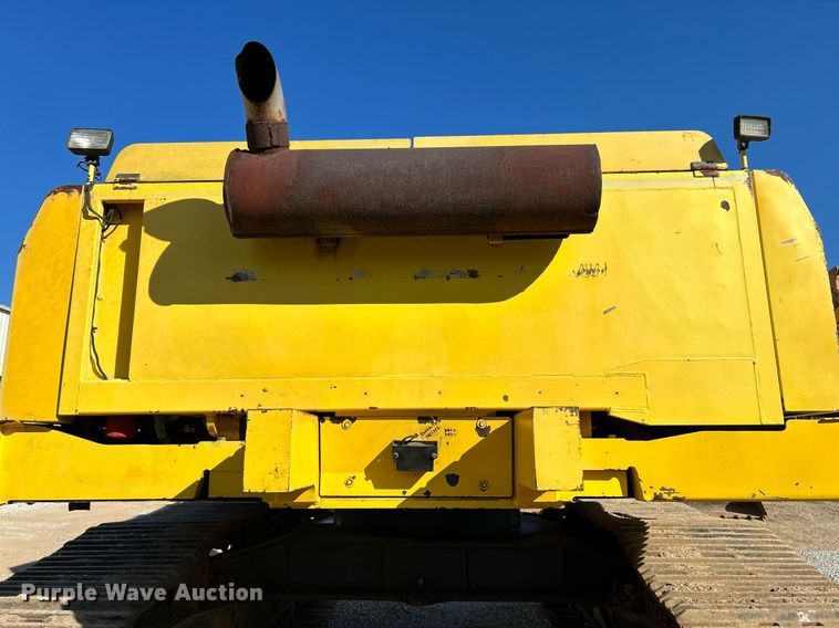 image for item NR9028 2000 New Holland EC600  excavator