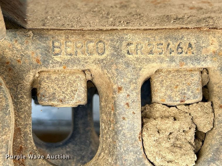 image for item NR9028 2000 New Holland EC600  excavator