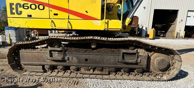image for item NR9028 2000 New Holland EC600  excavator