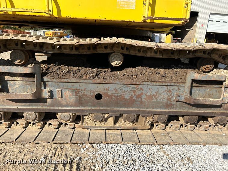 image for item NR9028 2000 New Holland EC600  excavator