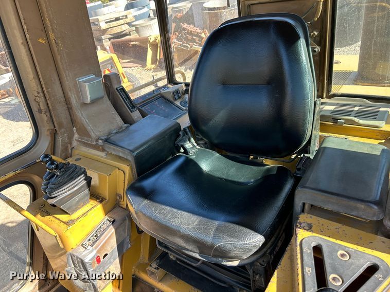 image for item NR9270 1997 Caterpillar 963B  track loader