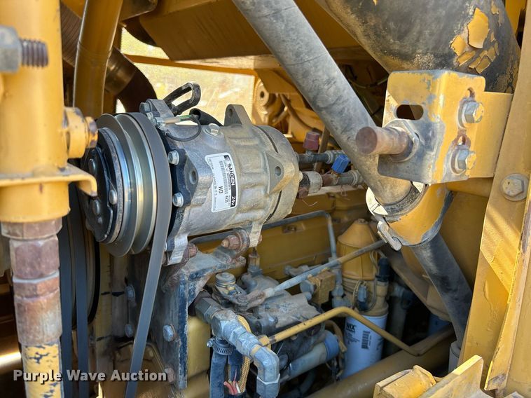 image for item NR9270 1997 Caterpillar 963B  track loader