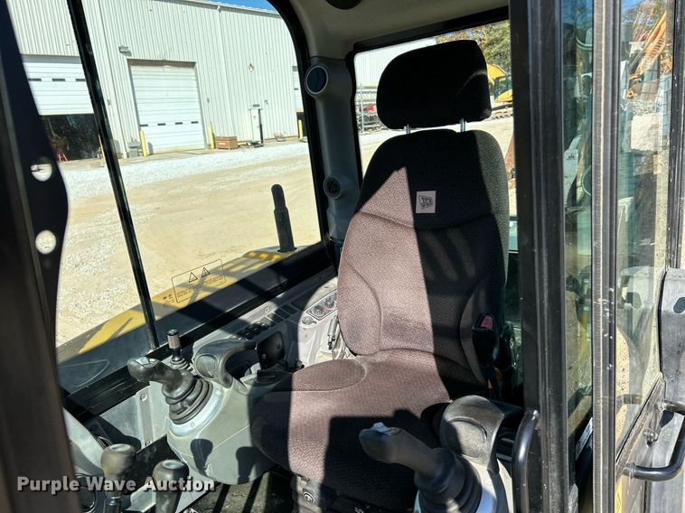 image for item NR9271 2015 JCB 67C-1  mini excavator