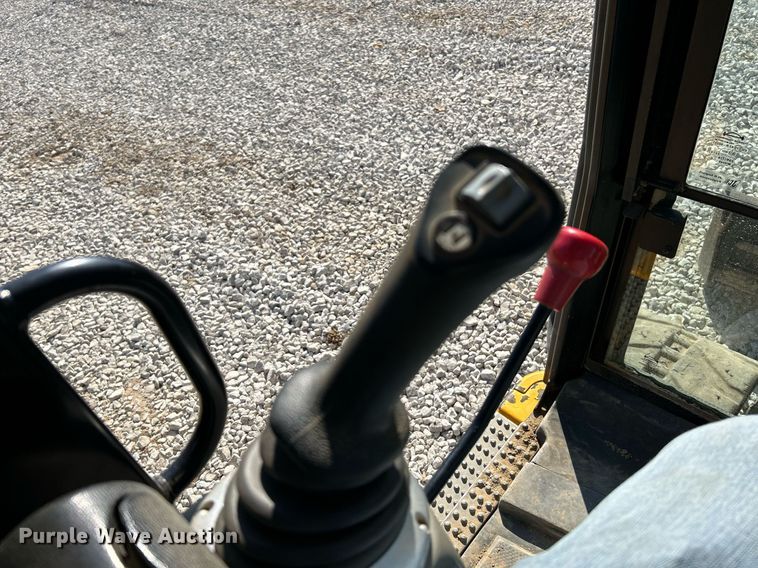 image for item NR9271 2015 JCB 67C-1  mini excavator