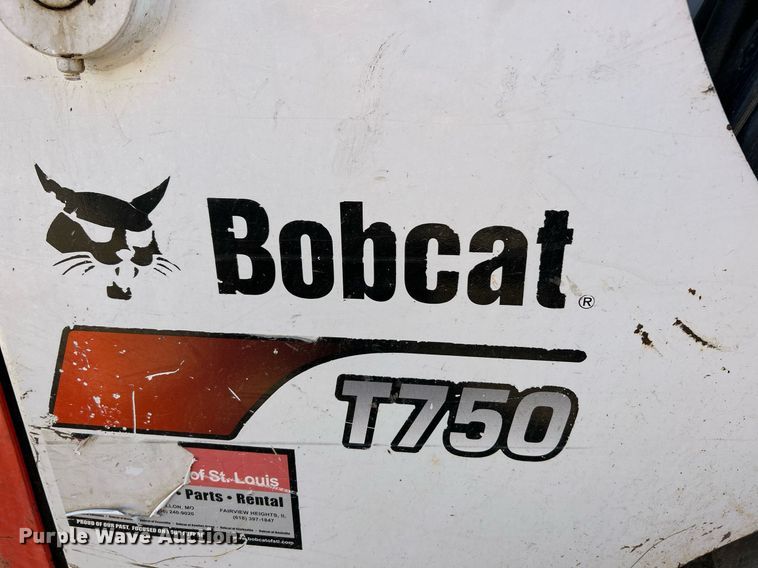 image for item NR9273 2017 Bobcat T750  tracked skid steer loader