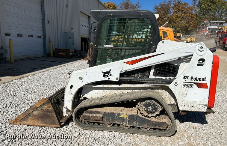 image for item NR9274 2019 Bobcat T450  tracked skid steer loader