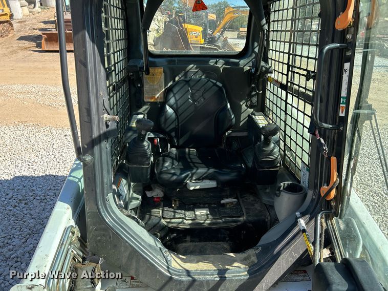 image for item NR9274 2019 Bobcat T450  tracked skid steer loader