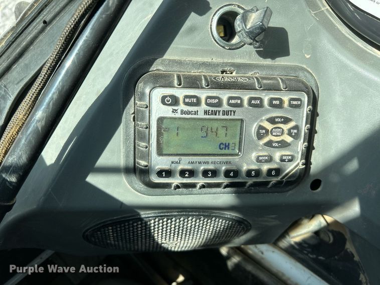 image for item NR9274 2019 Bobcat T450  tracked skid steer loader