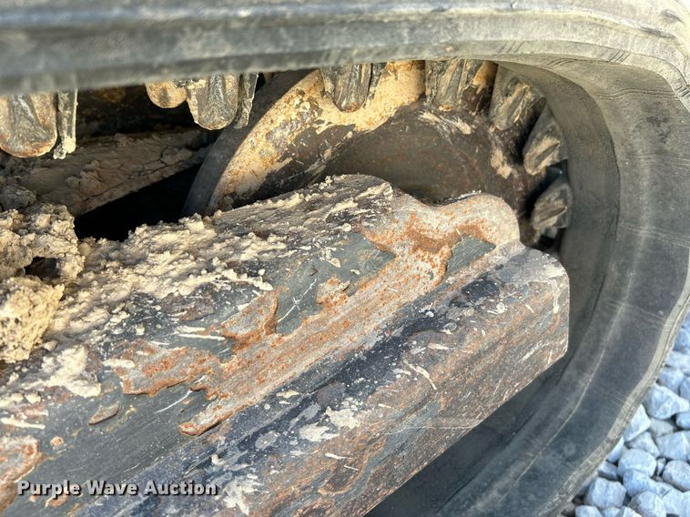 image for item NR9274 2019 Bobcat T450  tracked skid steer loader