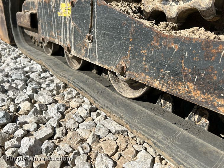 image for item NR9274 2019 Bobcat T450  tracked skid steer loader