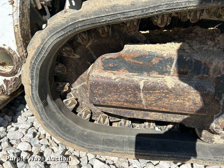 image for item NR9274 2019 Bobcat T450  tracked skid steer loader
