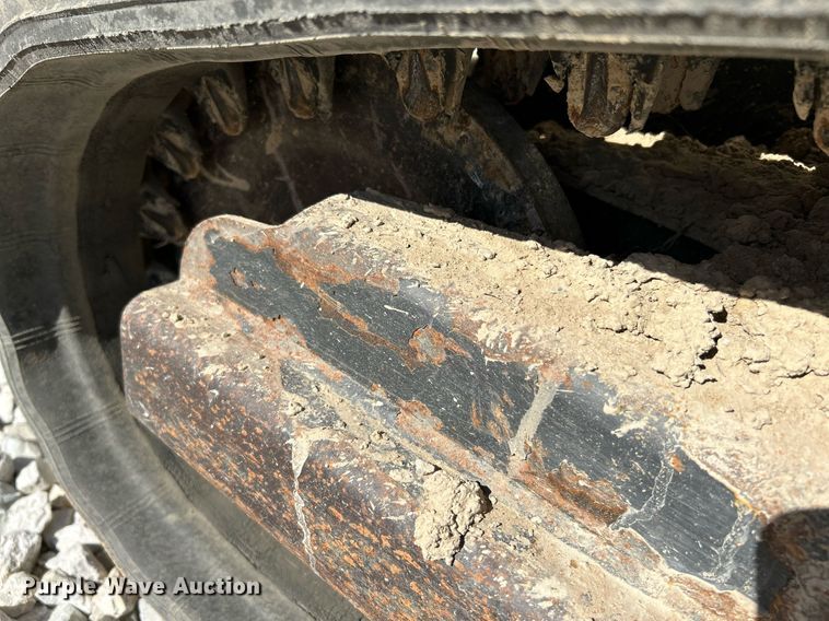 image for item NR9274 2019 Bobcat T450  tracked skid steer loader